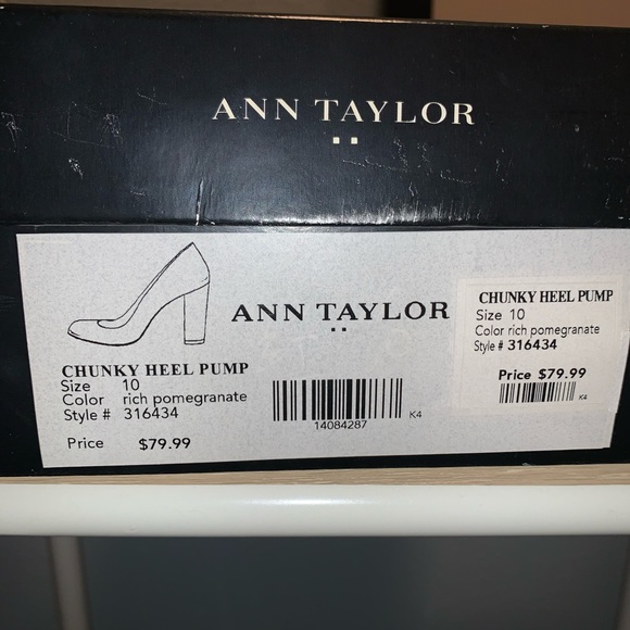 Ann Taylor Chunky Heel Pump - Picture 8 of 8